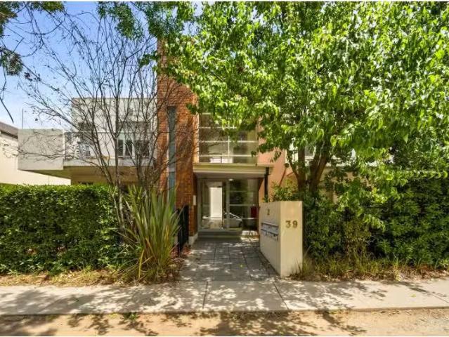 Apartment for rent in Turner, North Canberra
