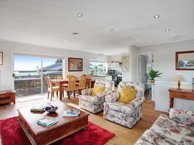 Apartment for rent in Awhitu, Oroua County