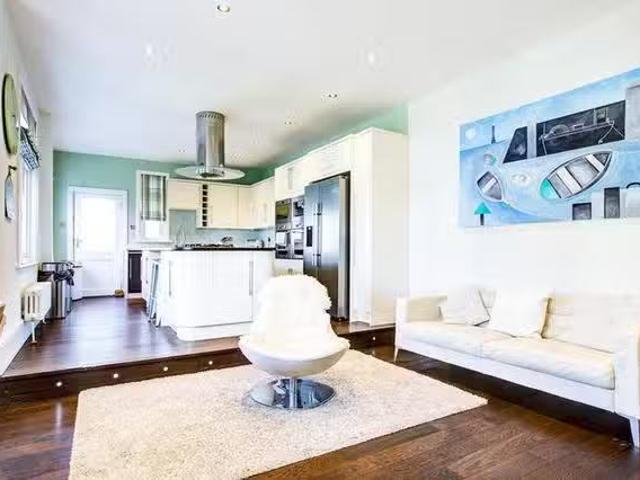 Apartment for rent in Alton Barnes, Essex