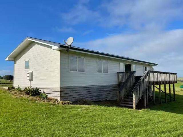 House for rent in Baylys Beach, Northland
