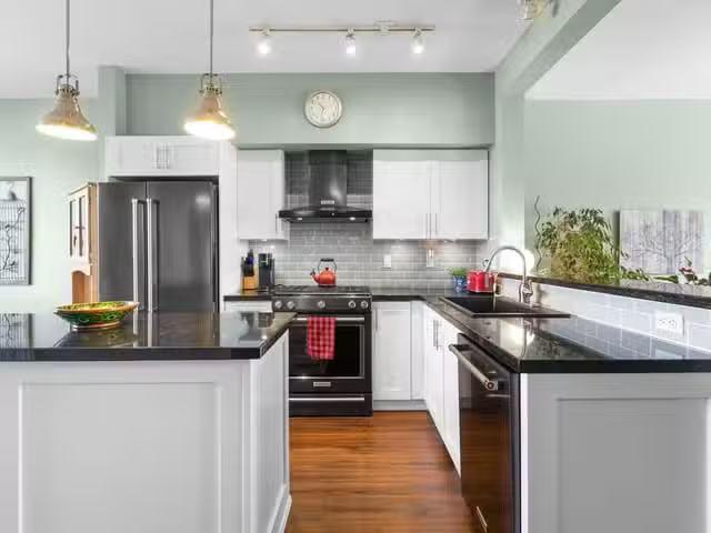 Condo for rent in Le Val-saint-françois, Quebec