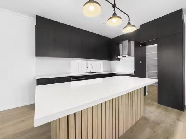 Condo for rent in Leumeah, New South Wales