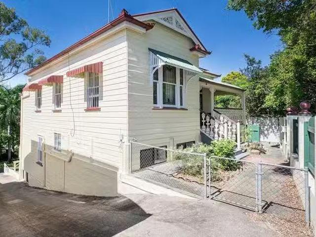 Apartment for rent in Toombul, Queensland