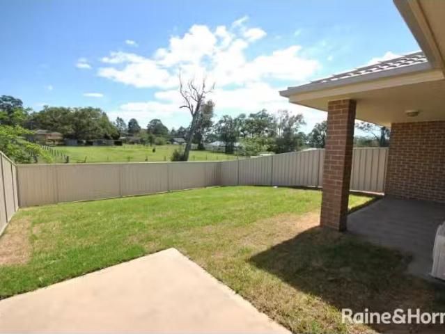 House for rent in West Nowra, New South Wales