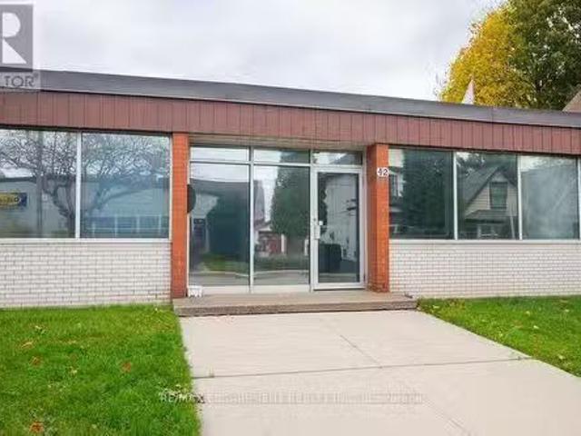 House for rent in Ancaster, Ontario