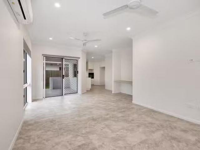 Apartment for rent in Aitkenvale, Queensland