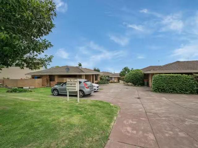 Apartment for rent in Newborough, Victoria