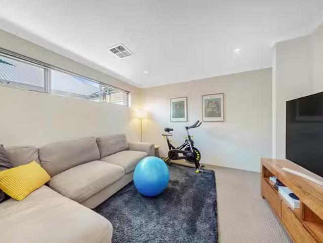 House for rent in Banksia Grove, Western Australia