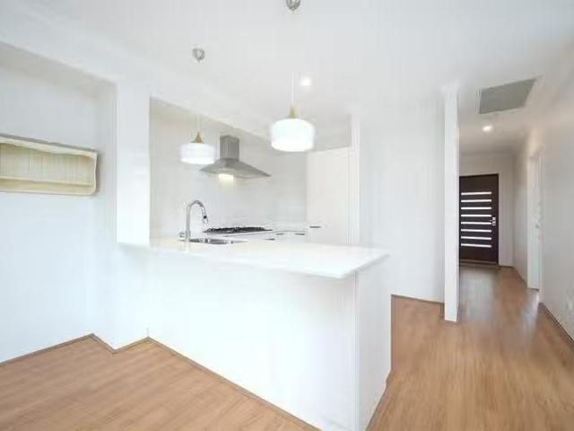 House for rent in Hocking, Western Australia