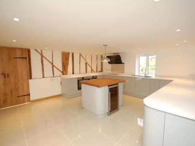 House for rent in Navestock Side, Essex