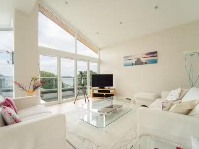 House for rent in Canford Cliffs, Poole