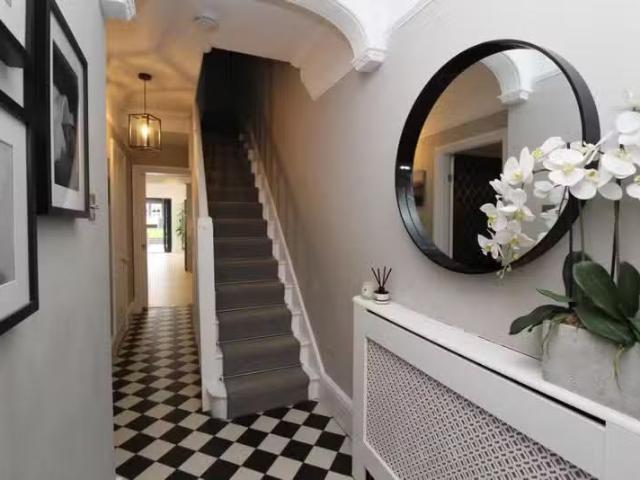 House for rent in Pilgrims' Hatch, Navestock Side