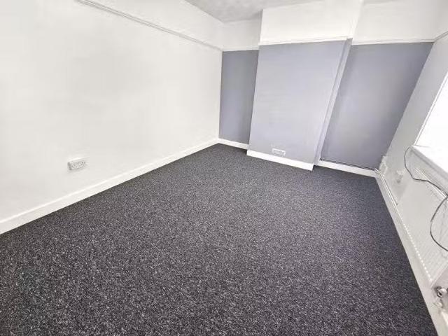 House for rent in Kingswood