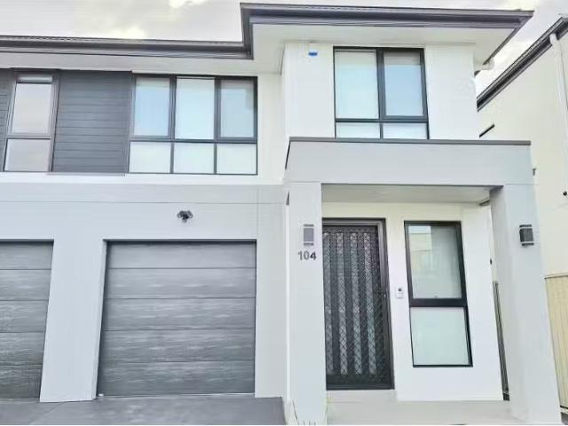 Condo for rent in Sydney, New South Wales
