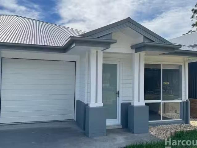 House for rent in Thrumster, New South Wales