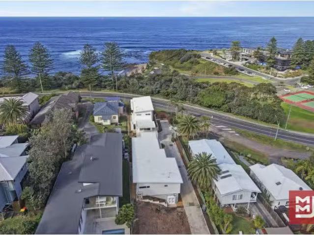 House for rent in Wollongong West, New South Wales