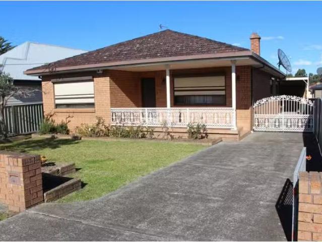 House for rent in Wollongong West, New South Wales