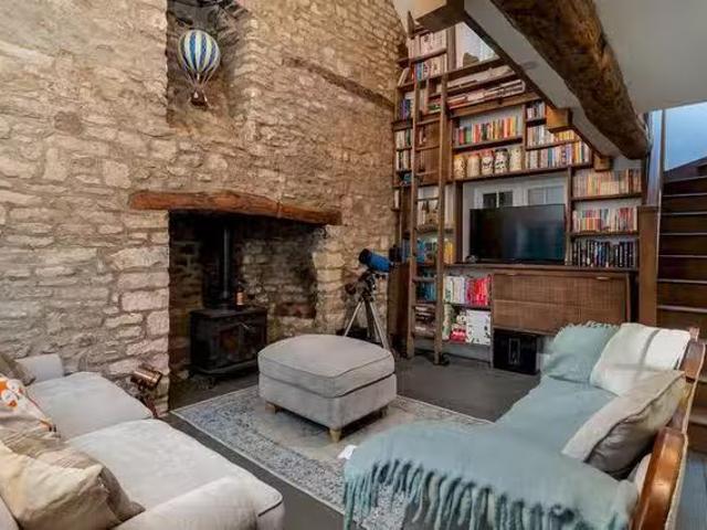 Apartment for rent in Black Bourton, Oxfordshire