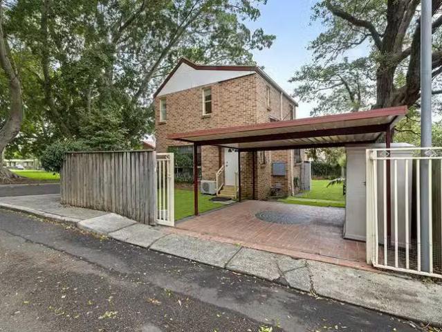 House for rent in Canning Vale, Western Australia