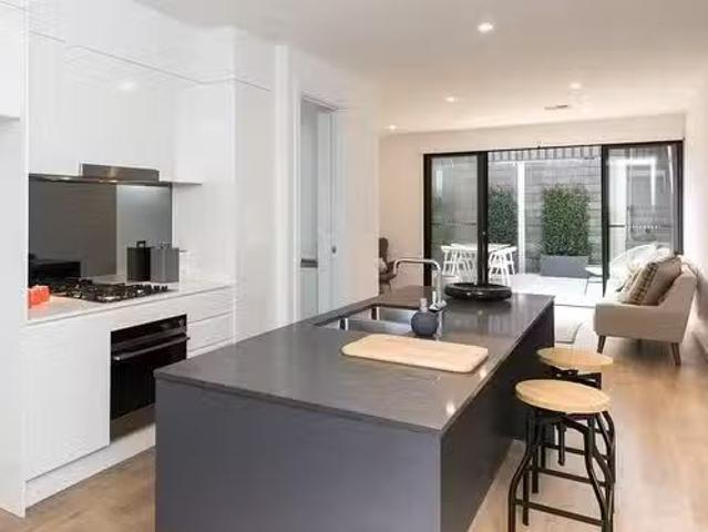 House for rent in Woodforde, South Australia