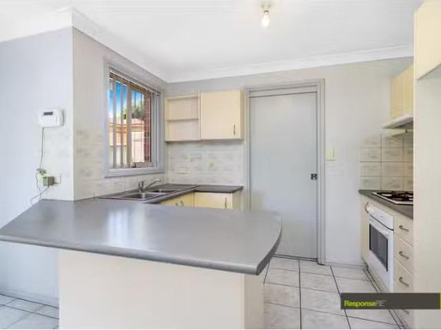 Condo for rent in Sydney, New South Wales