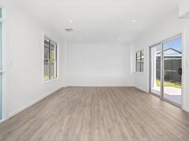 Condo for rent in Ambergate, New South Wales