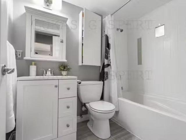 Condo for rent in White Rock, British Columbia