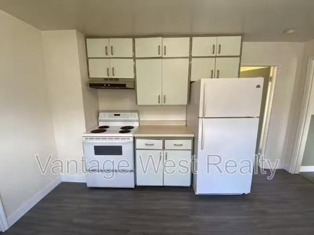 House for rent in Winfield, British Columbia