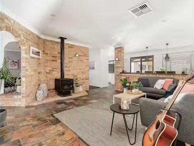 House for rent in Waikiki, Western Australia