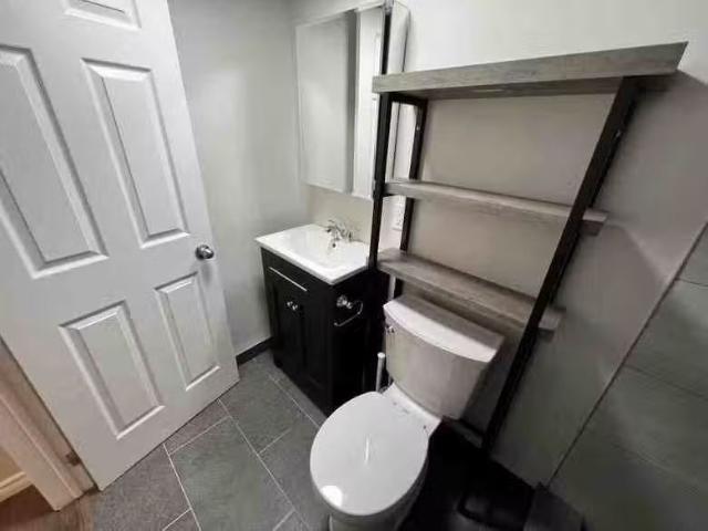 Condo for rent in Ancaster, Ontario
