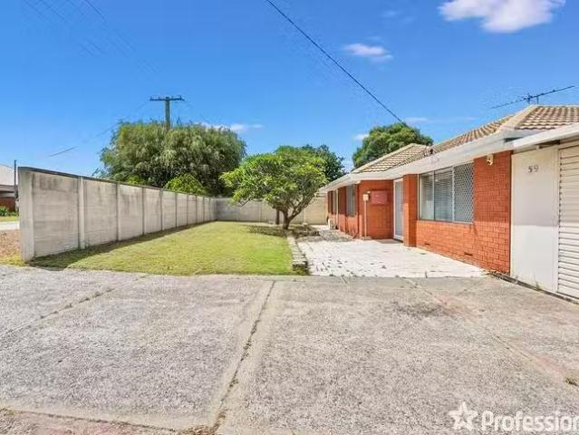House for rent in Forrestfield, Western Australia