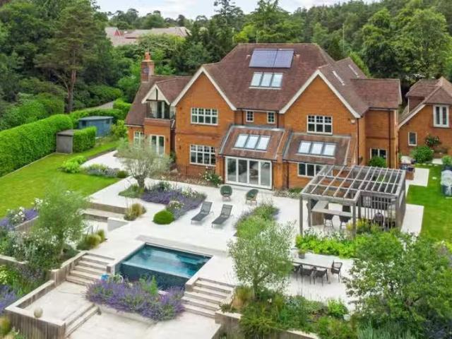 House for rent in Fole, Surrey