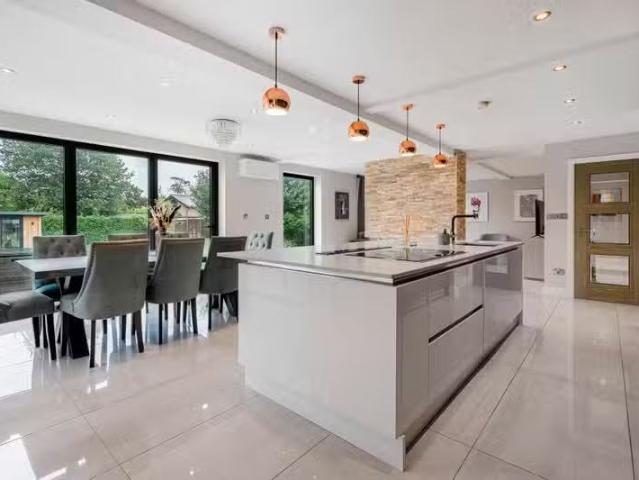 House for rent in Tyttenhanger, Five Acres