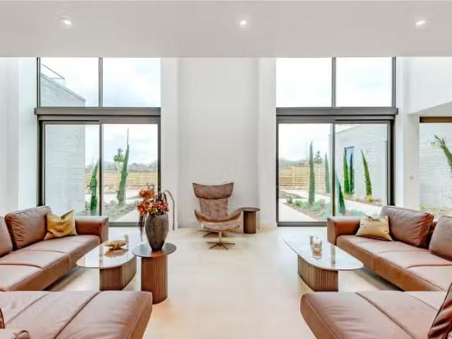 House for rent in Hickstead, Perryfields