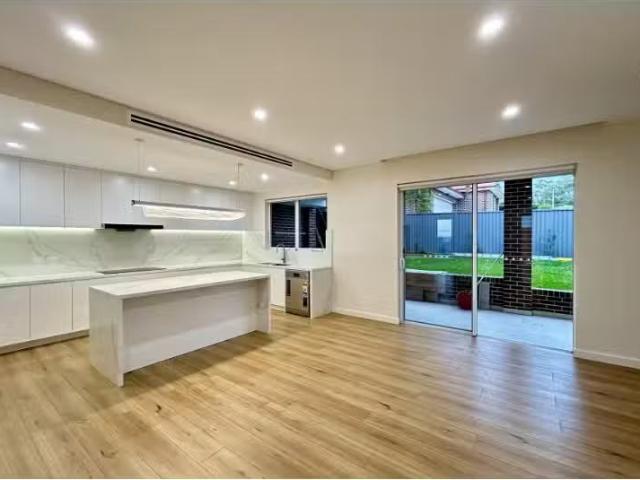 Condo for rent in Sydney, New South Wales