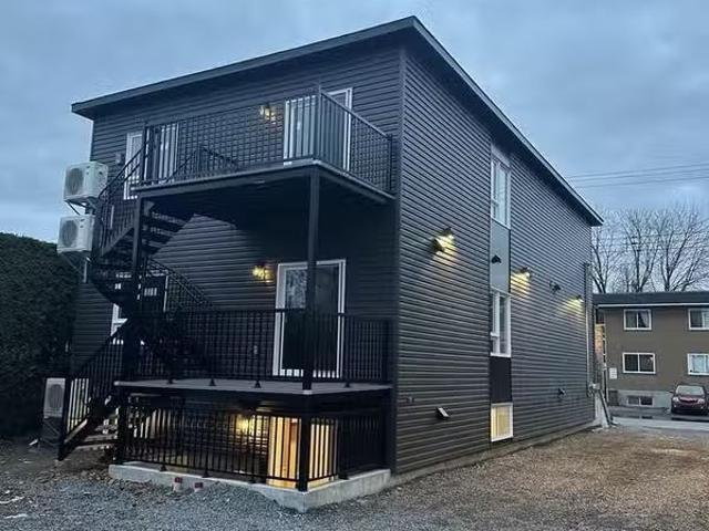 Condo for rent in Saint-anicet, Quebec