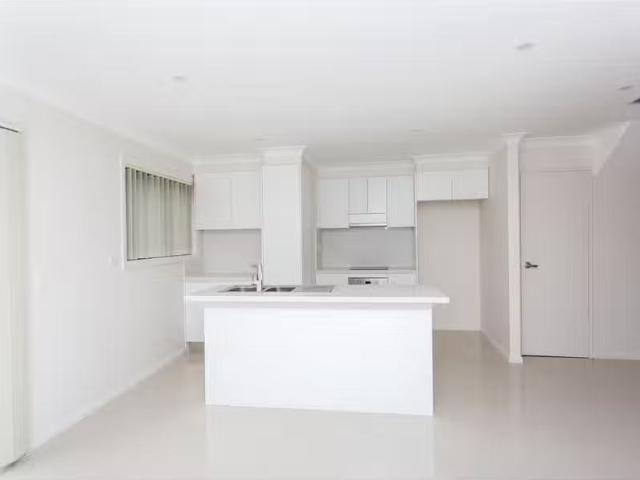 Condo for rent in Sydney, New South Wales