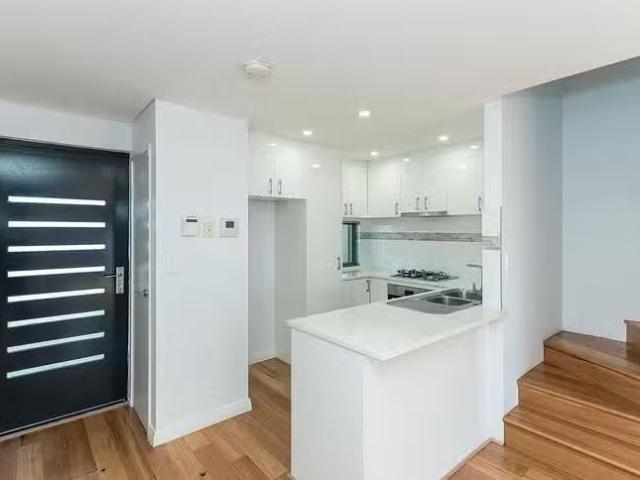 House for rent in Mount Hawthorn, Western Australia