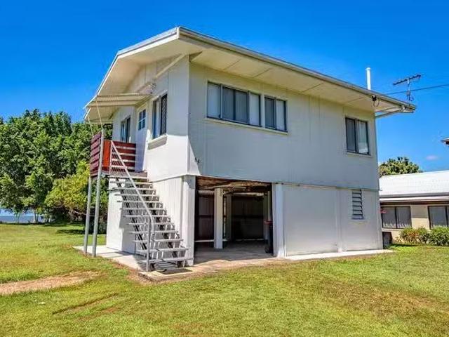 House for rent in Flying Fish Point, Queensland