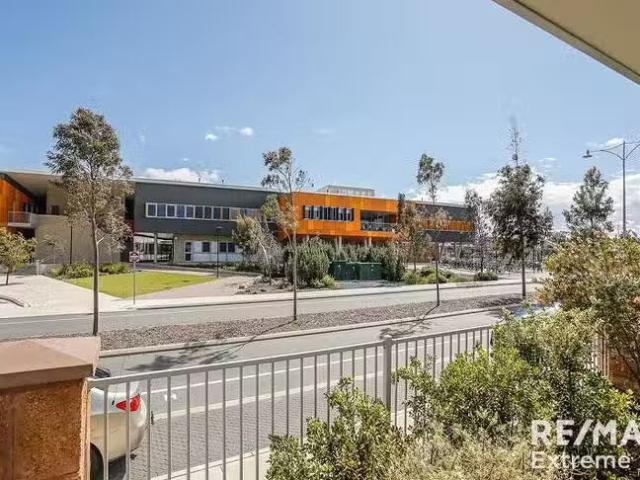 House for rent in Banksia Grove, Western Australia