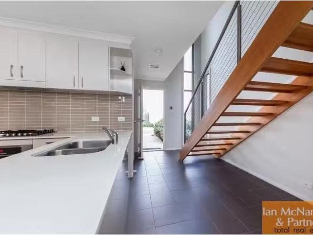 Condo for rent in Queanbeyan, New South Wales