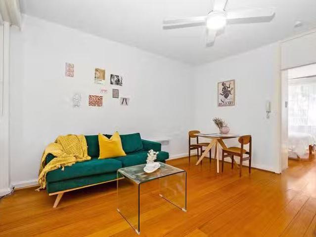 Apartment for rent in Camerons Creek, Victoria
