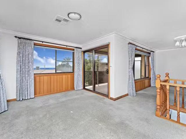 House for rent in Wollongong West, New South Wales