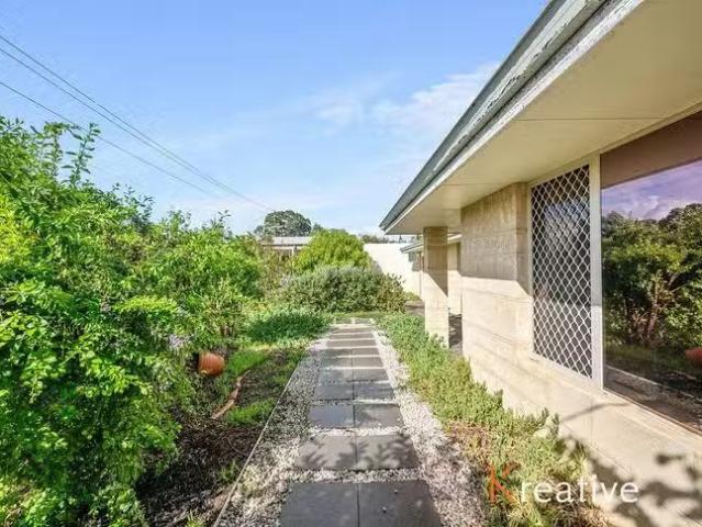 House for rent in Camillo, Western Australia