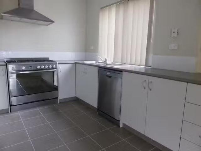 House for rent in Southern River, Western Australia