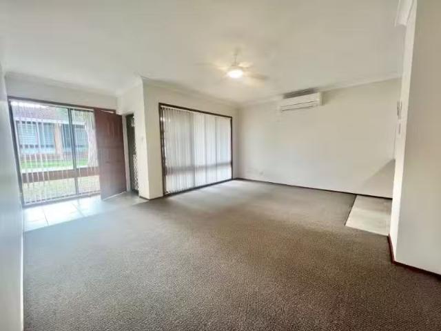 House for rent in Oxley Park, New South Wales