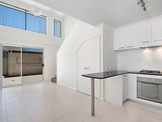 House for rent in Yangebup, Western Australia