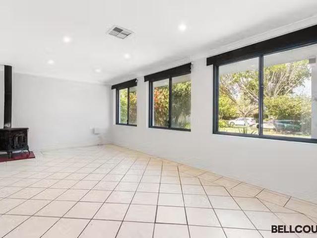House for rent in Booragoon, Western Australia