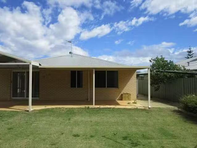 House for rent in High Wycombe, Western Australia