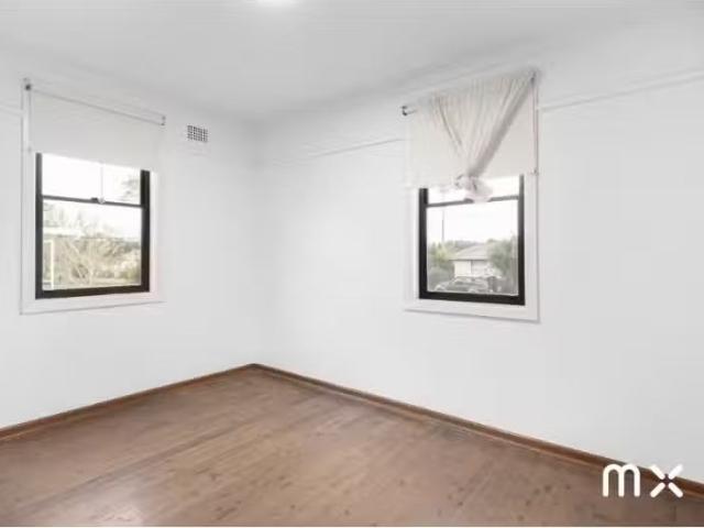 House for rent in Wollongong West, New South Wales